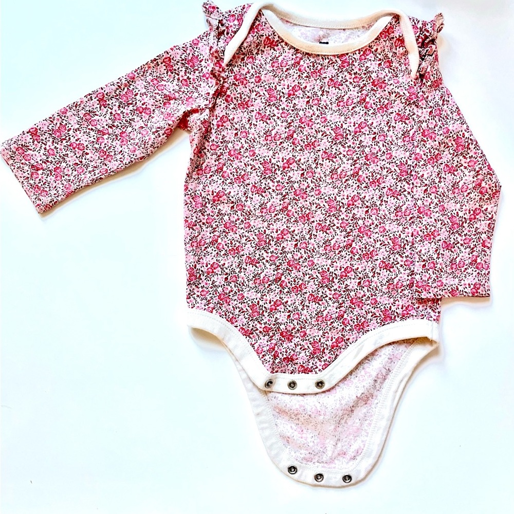 BabyGap 100% Organic Cotton Floral Ruffle Bodysuit, Size 6-12 months